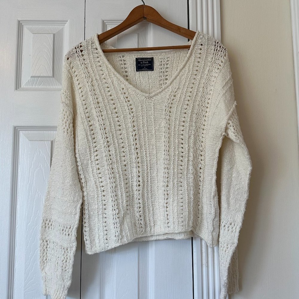 Abercrombie & Fitch Sweater